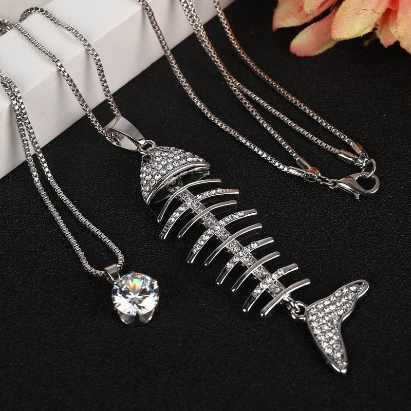unique diamond necklaces