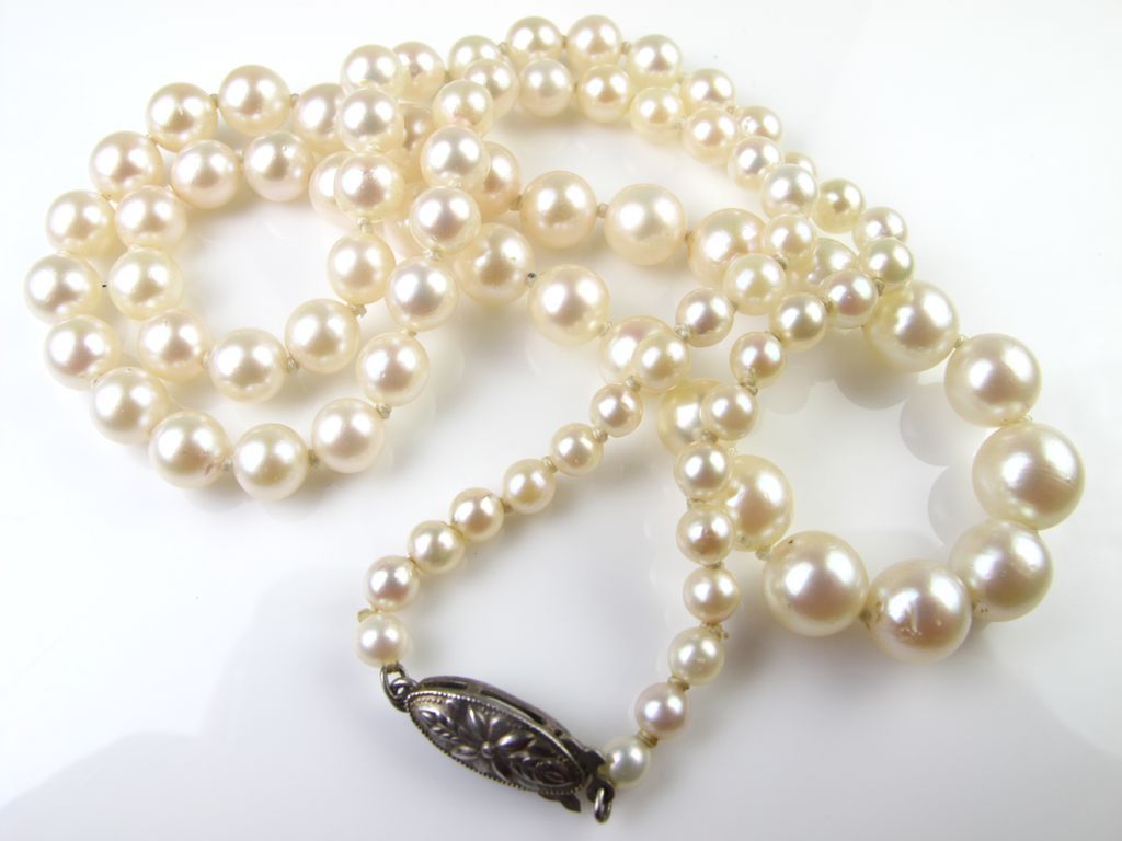 mikimoto pearl necklace